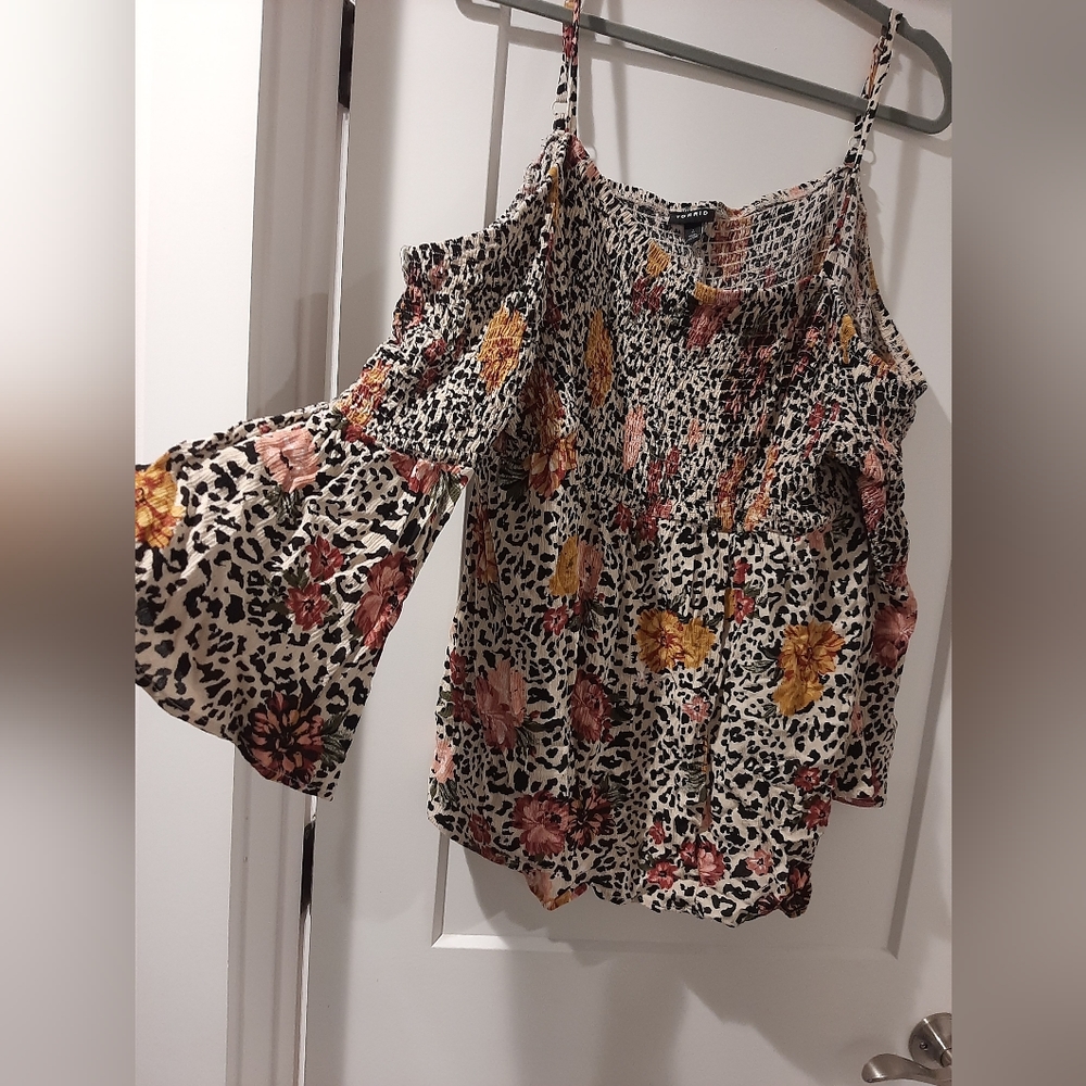 Torrid size 4 top